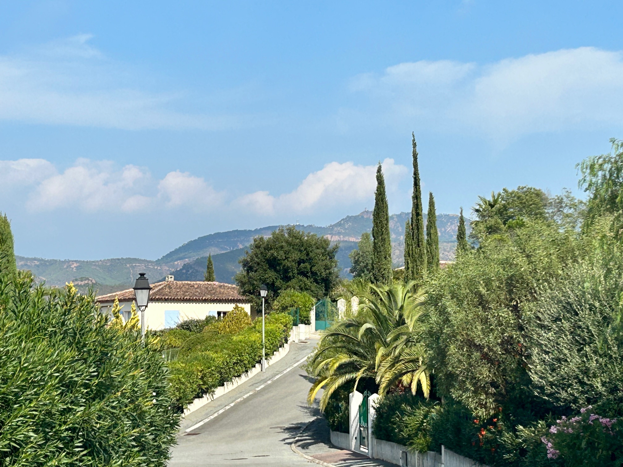 Saint-Raphaël 83700 – Vente maison/villa 5 pièces 4 chambres